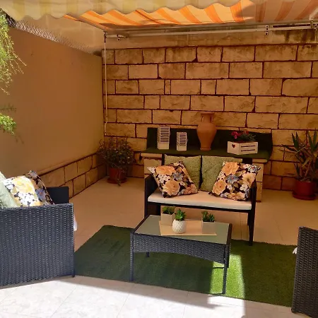 Apartament St Paul's *