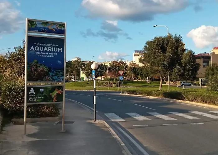 St Paul's Apartment *